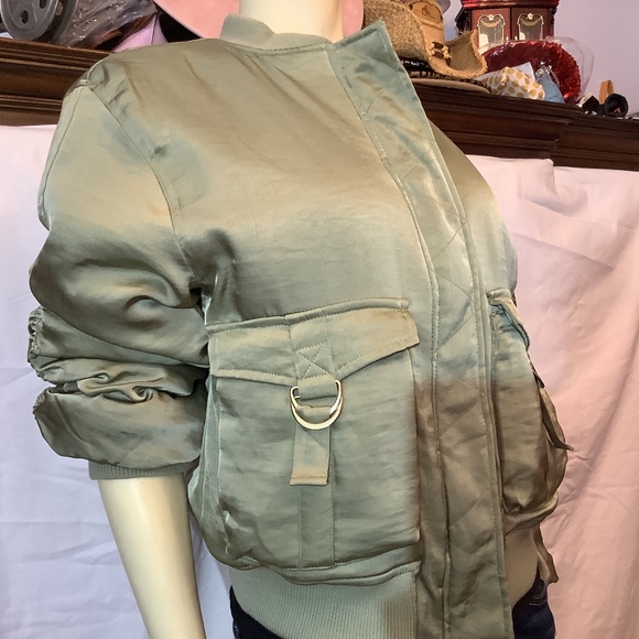 NWT House of Harlow 1960 bomber jacket olive/army green - Picture 3 of 14